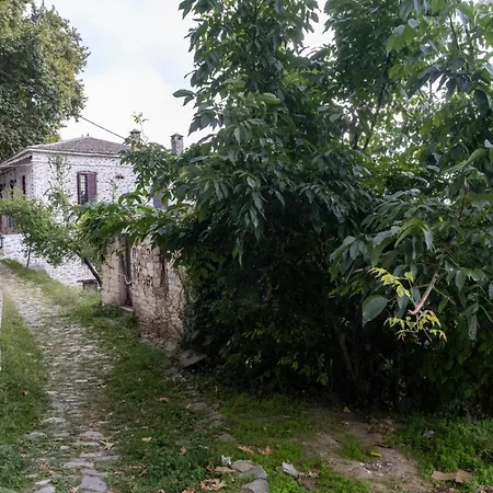Ξενοδοχείο με διαμερίσματα Archontiko Michael Pelion 4*